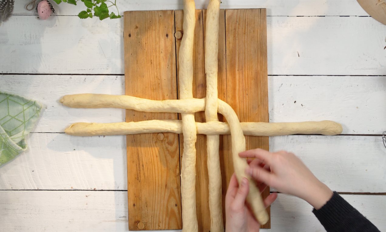 Jak uplést velikonoční cop-3