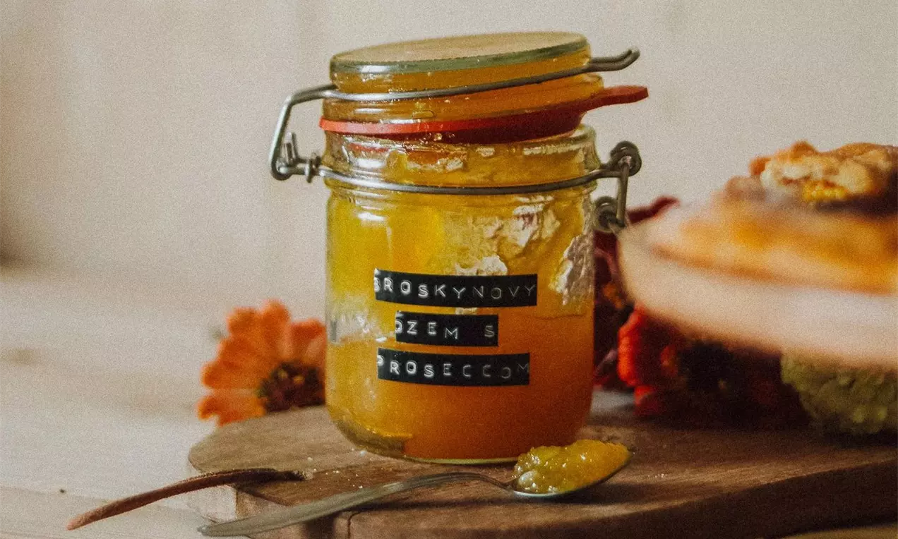 Broskyňový džem s proseccom
